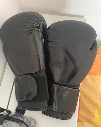 Guanti VENUM CONTENDER boxe