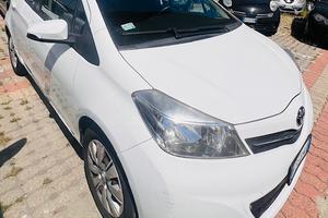 Toyota Yaris 1.0 5 porte Lounge