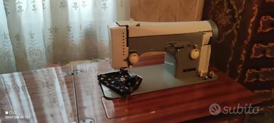 Macchina cucire Necchi Mod. 261 mobile originale