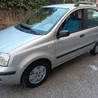 Panda modello 2006 neopatentati 1200  pochi km!