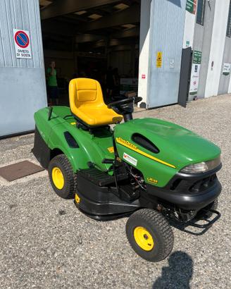 Trattorino rasaerba John Deere