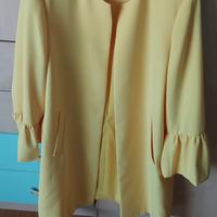 Cappotto spolverino giallo Zara manica volant