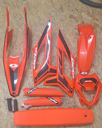 kit plastiche Beta 125 4 tempi 2025