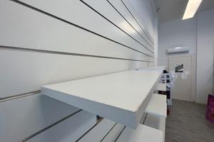 Arredamento locale commerciale