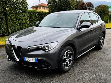 Alfa Romeo Stelvio 2.2 Turbodiesel 160 CV AT8 RWD 