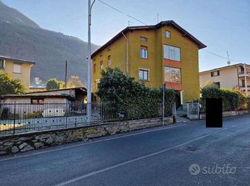 Immobile in asta di 268 m² con 4 locali e box auto