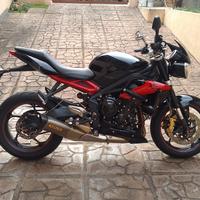 triumph street triple 675 R 2013