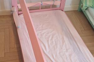 Letto montessori Bambina
