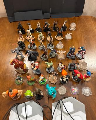 Disney Infinity – Lotto 40+ Figure + 2 Basi