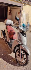 Kymco People 300i