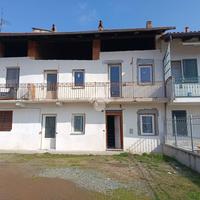 CASA SEMINDIPENDENTE A NOLE