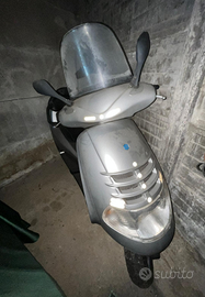 PIAGGIO Super Hexagon 180 GTX