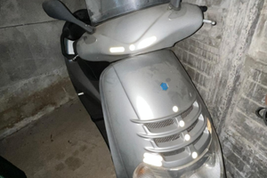 PIAGGIO Super Hexagon 180 GTX