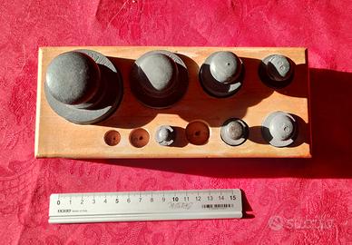 1.Attrezzatura per Laboratorio chimico.