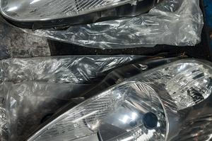 FARI ANTERIORI GRANDE PUNTO 