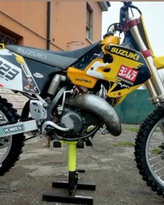 Suzuki rm 125