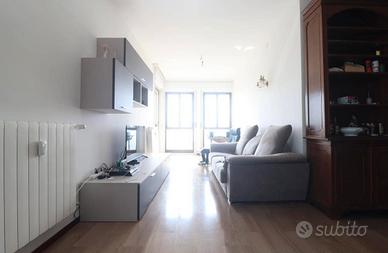 Appartamento salita di gretta 9/1 vista mare