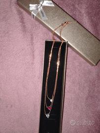 collana oro rosa con 3 cuori pendenti 