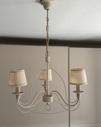 Lampadario a sospensione in metallo