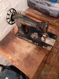 Macchina da cucire SINGER anno 1921