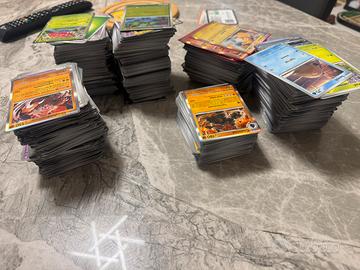 Lotto 3kg di carte pokemon