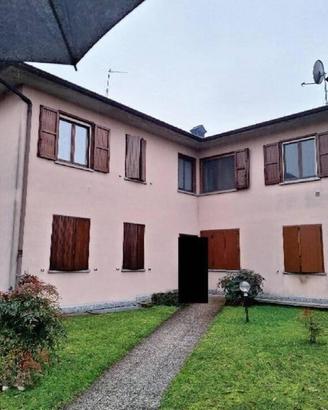 Immobile in asta di 90 m² con 3 locali e box auto 
