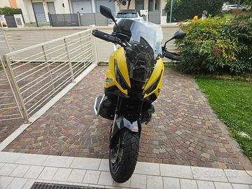 SCOOTER HONDA X-ADV 750