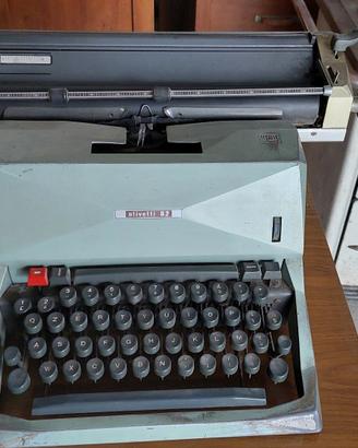 Olivetti 82