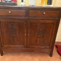 Credenza antica