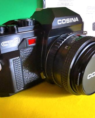 Fotocamera analogica vintage Cosina CT9 anni'80