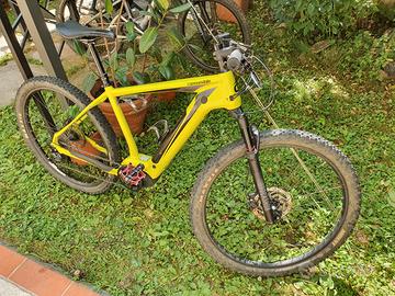 Bici mtb ebike Cannondale Trail Neo 4 Carbon
29"
