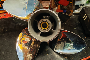 Elica 4 pale inox 14 1/2 x 15