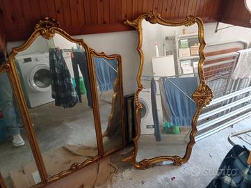 Due specchiere dorate antiche