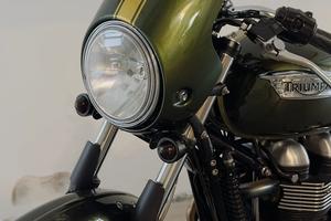Triumph Thruxton 900 british green