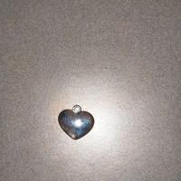 Ciondolo a forma di cuore