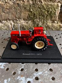modellino trattore 