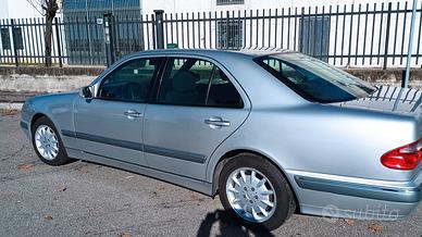 Mercedes 200 e kompressor