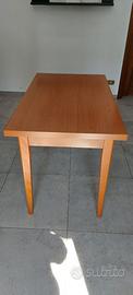 Tavolo in legno