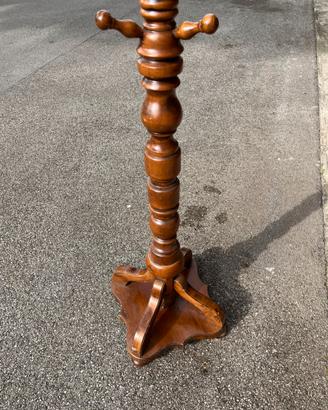 Appendiabiti da terra vintage in legno tornito