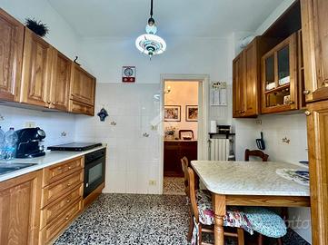 4 LOCALI A FINALE LIGURE