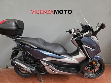 Honda Forza 300