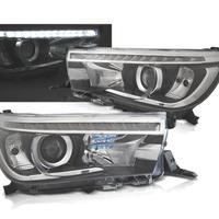 FARI PER TOYOTA HILUX 16- LUCE DIURNA SFONDO NERO