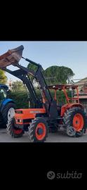 Trattore Same corsaro con caricatore frontale