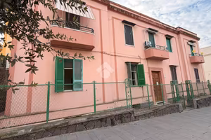 3 LOCALI A ERCOLANO