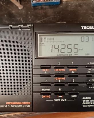 Ricevitore TECSUN PL660. OL-OM-OC-VHF. AM-FM-SSB