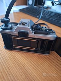 Fotocamera reflex Olimpus OM10