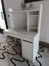 scrivania ikea micke