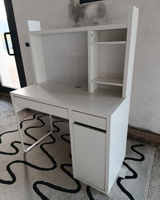 scrivania ikea micke