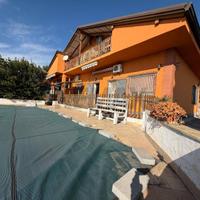 Villa o villino - Motta Sant'Anastasia