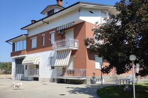 Villa + Capannone + Magazzino + Terreno + Rustico
